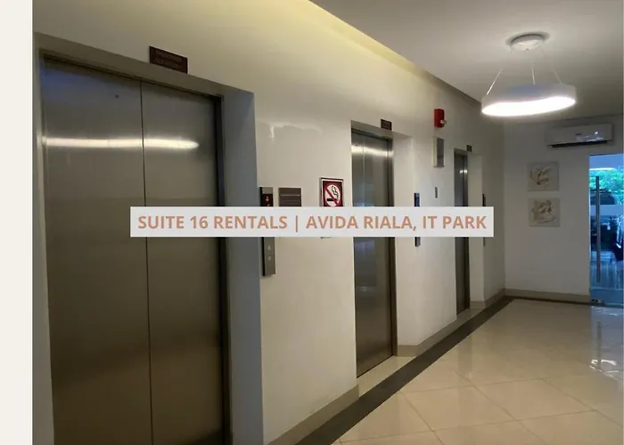 Cozy In It Park Near Ayala Mall 4*